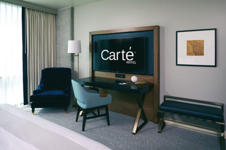 Carte Room