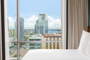Carté Hotel San Diego Downtown, Curio Collection by Hilton"